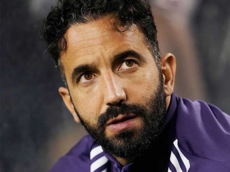 Sự tin tưởng, niềm hi vọng đang cạn dần với HLV người BĐN.