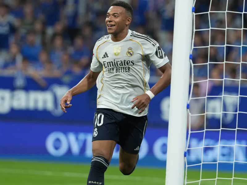 Tòa sáng trước Real Oviedo Mbappé đang dẫn đầu danh sách vua phá lưới.