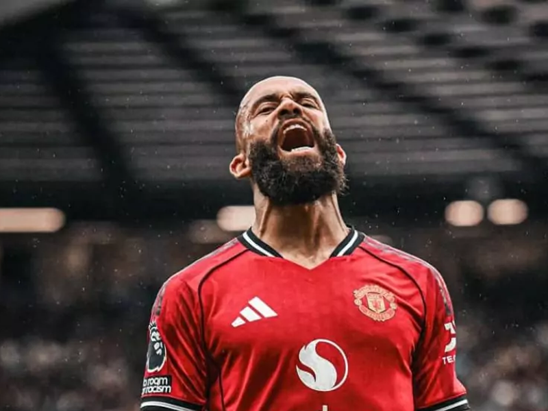 Một thứ vũ khí mới của United chạy khắp mặt sân mà không biết mệt mỏi